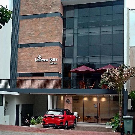 Legreen Suite Sudirman Jakarta Extérieur photo